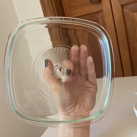 Vintage Corningware “Spice of Life” Casserole Dish With Lid - Picture 4 of 7